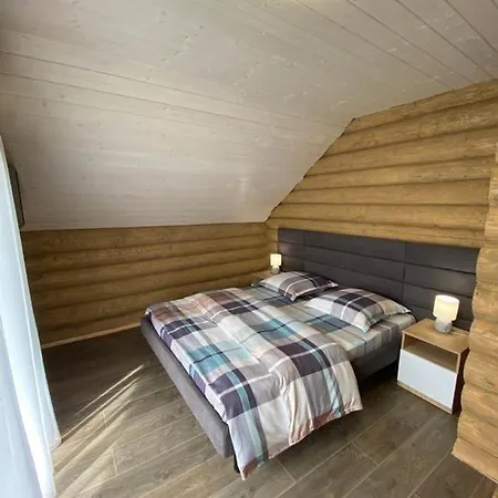 Чотири Сезони Apartment Izky